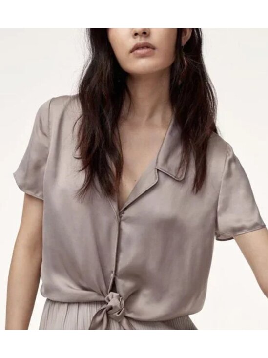 Aritzia Wilfred Free | Satin Tie-Front Short Sleeve Blouse In Black - Picture 8 of 10